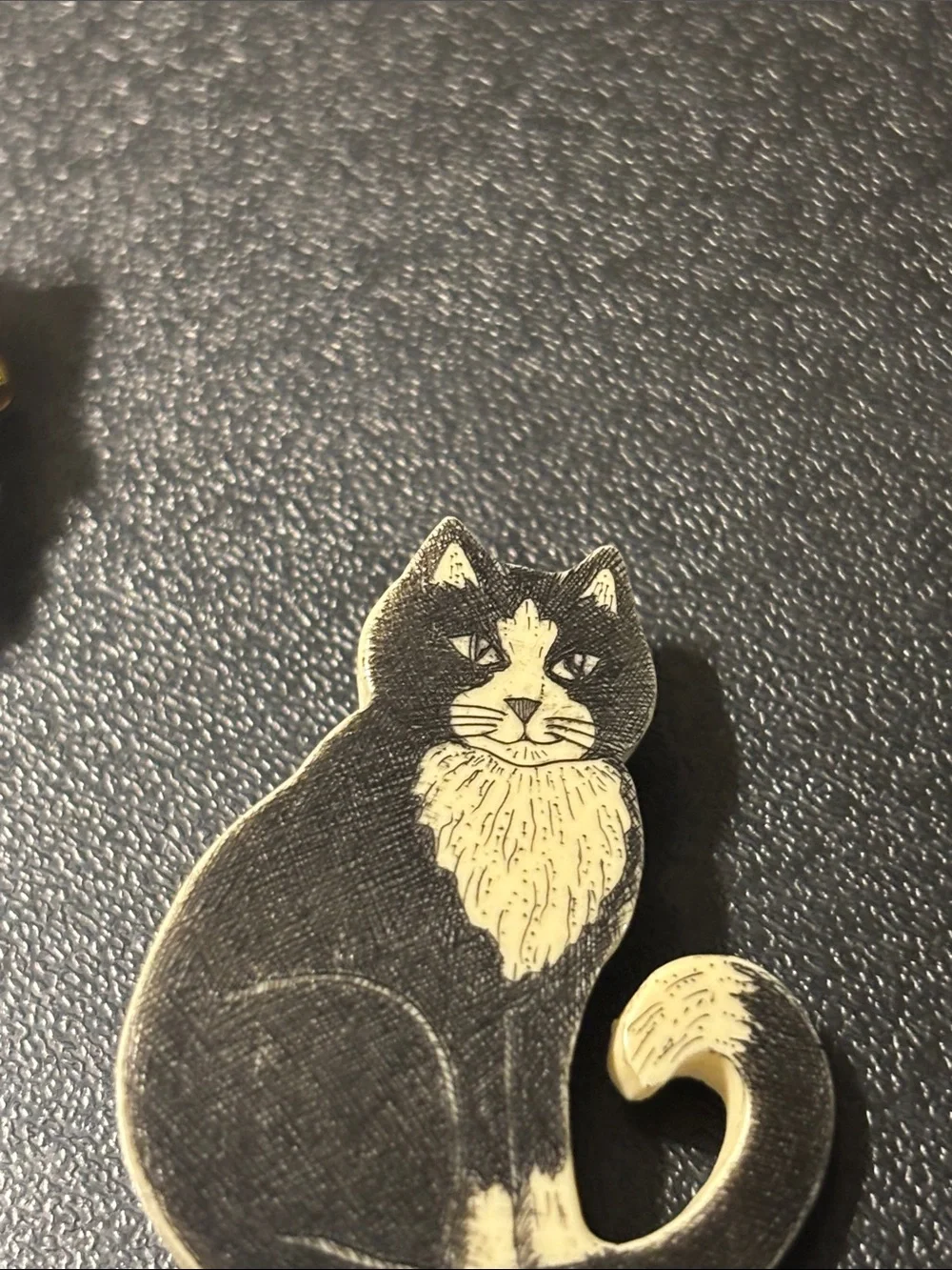 Vintage Cat Brooches , Panther Jaguar, And Tuxedo Cat Jewelry